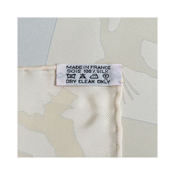 Pre Loved Hermes Silk Scarf with Jeux DOmbres Design - Picture 4 of 7